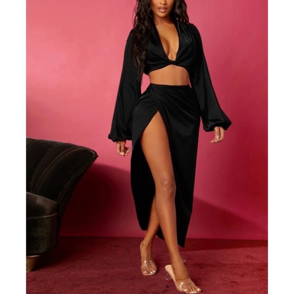 Anisa Lantern Sleeve Twist Top & Zipper Back Wrap Skirt Set - Picture 1 of 6